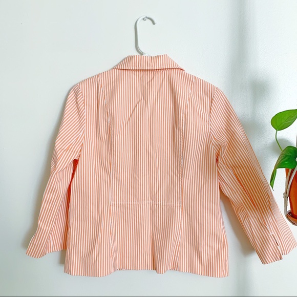 Blazer - Picture 2 of 6